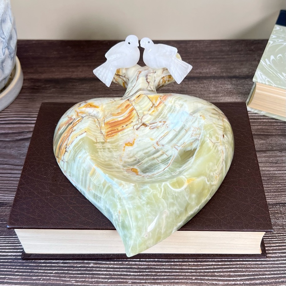 Vintage Hollywood Regency Heart-Shaped Onyx Ashtray with Doves Glam Decor